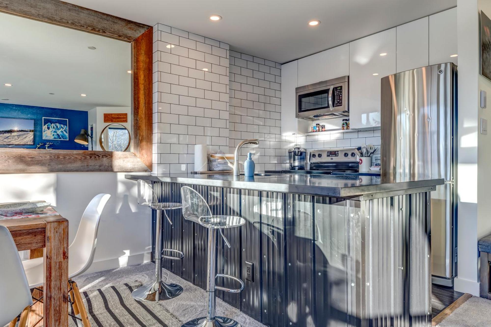 The Lookout Penthouse // A Luxe Suite In Whistler Exterior photo